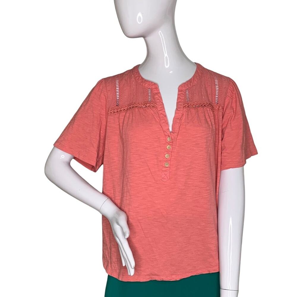 Knox Rose Top Short Sleeve Henley Neck Ladder Lace Fabric Yoke Coral Size L